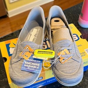 Skechers Light Gray Slip-On Loafers 8.5